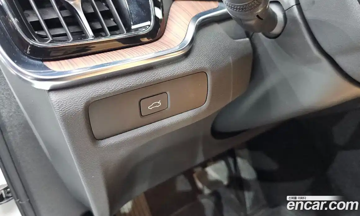 Volvo S60 2023 2.0 Автомат в Москве № 230412, фото 13