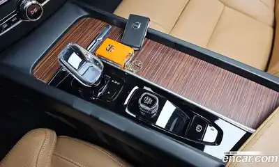 Volvo S60 2023 2.0 Автомат в Москве № 230412, миниатюра 2