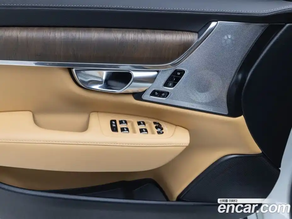 Volvo S90 2024 2.0 Автомат в Москве № 230860, фото 13