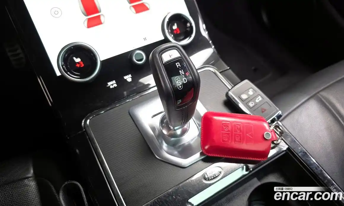 Land Rover Range-Rover Evoque 2020 2.0 Автомат в Москве № 231297, фото 5