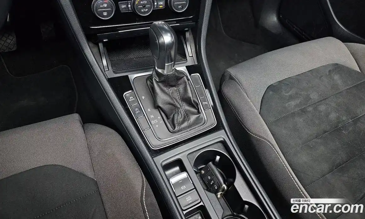 Volkswagen Golf 2014 2.0 Автомат в Москве № 232244, фото 17