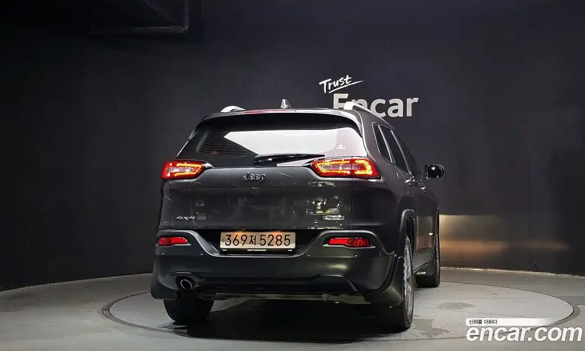 Jeep Cherokee 2018 2.4 Автомат в Москве № 232455, фото 4