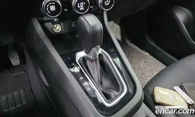 Renault XM3 2023 1.6 Автомат в Москве № 241623, миниатюра 9