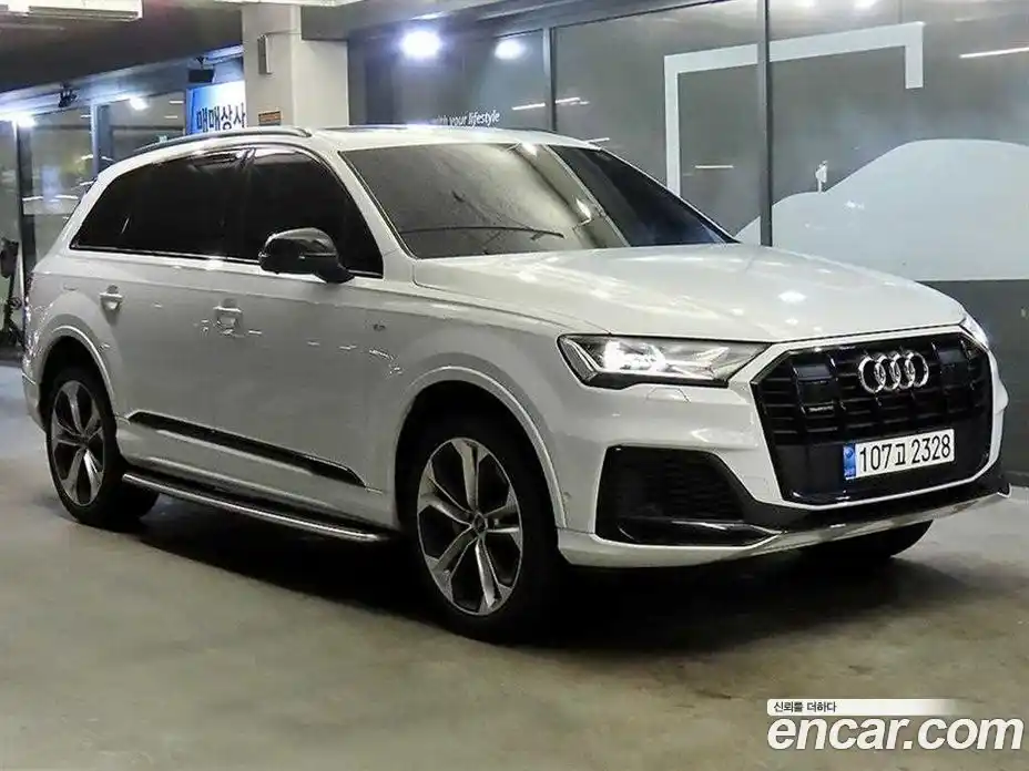Audi Q7 2022 3.0 Автомат в Москве № 250504, фото 1