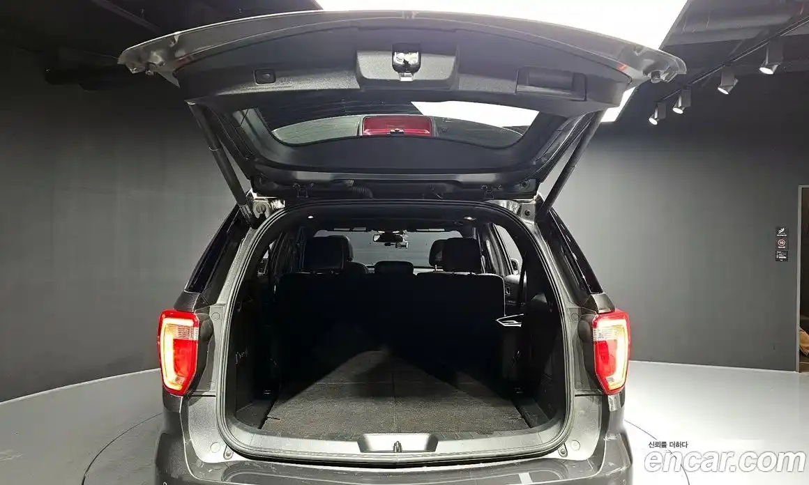 Ford Explorer 2017 3.5 Автомат в Москве № 255701, фото 11