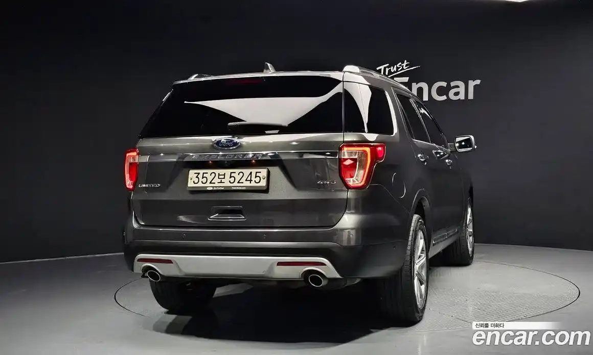 Ford Explorer 2017 3.5 Автомат в Москве № 255701, фото 14