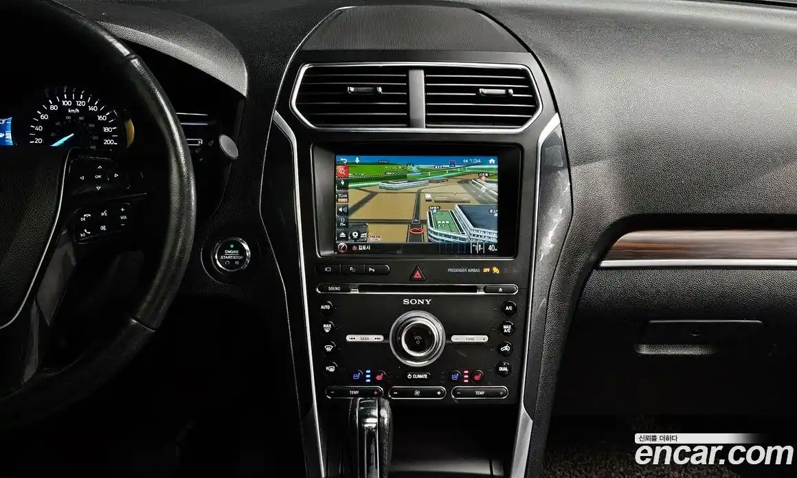 Ford Explorer 2017 3.5 Автомат в Москве № 255701, фото 18