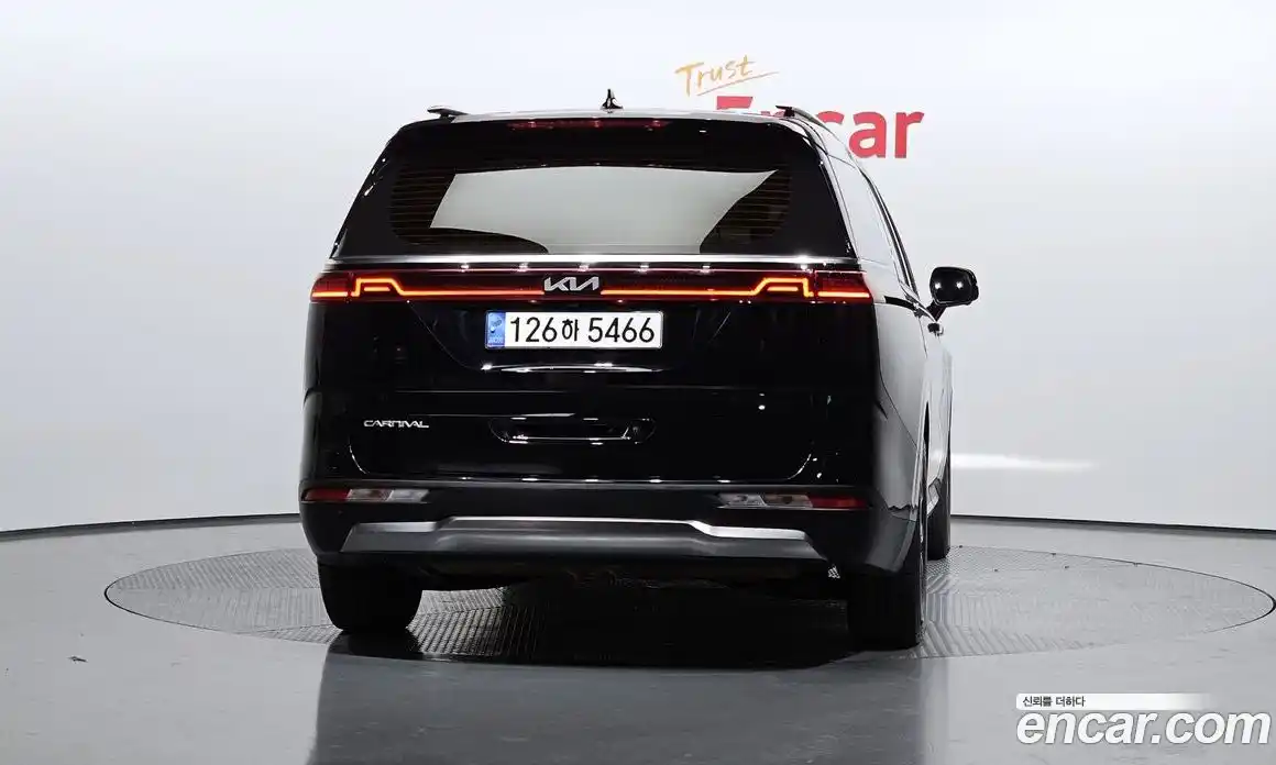 Kia Canival 2023 2.2 Автомат в Москве № 269666, фото 14