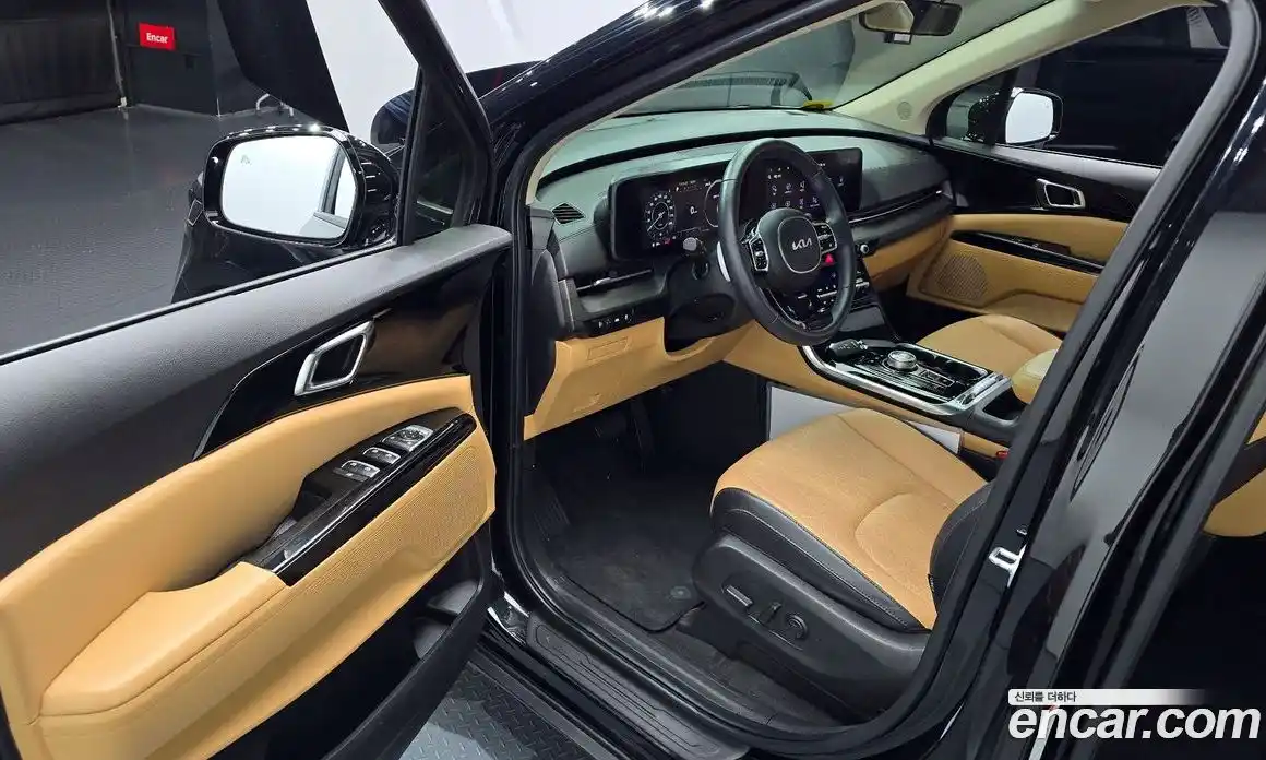 Kia Canival 2023 2.2 Автомат в Москве № 269666, фото 20