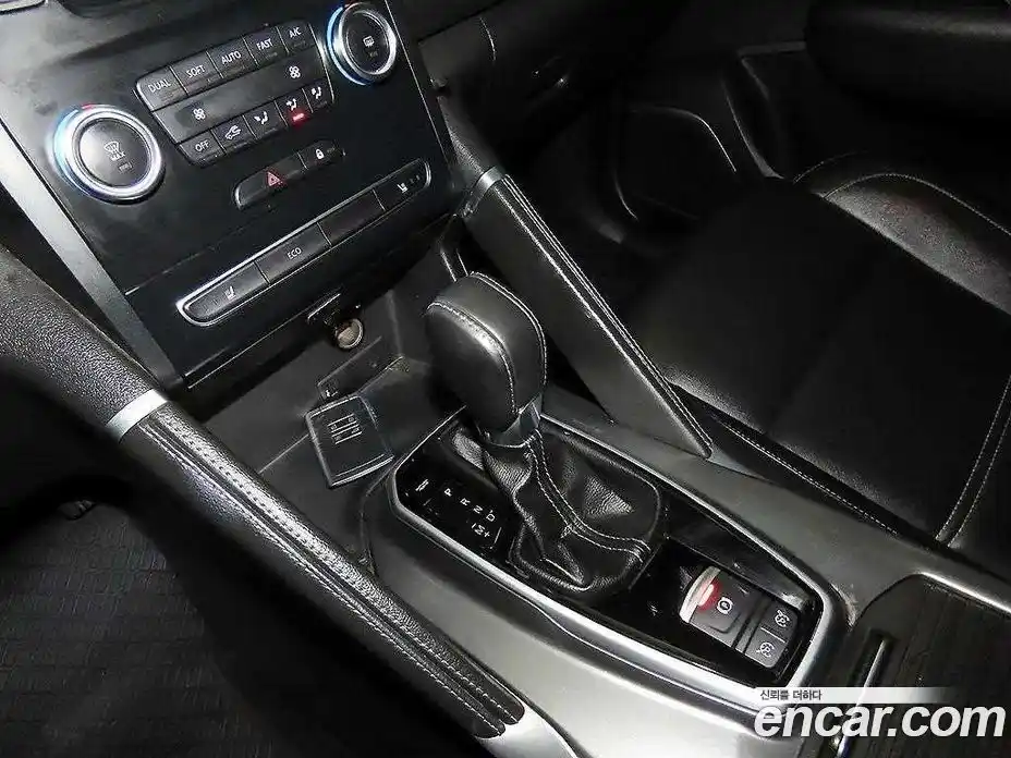 Renault QM6 2023 2.0 Автомат в Москве № 278037, фото 12