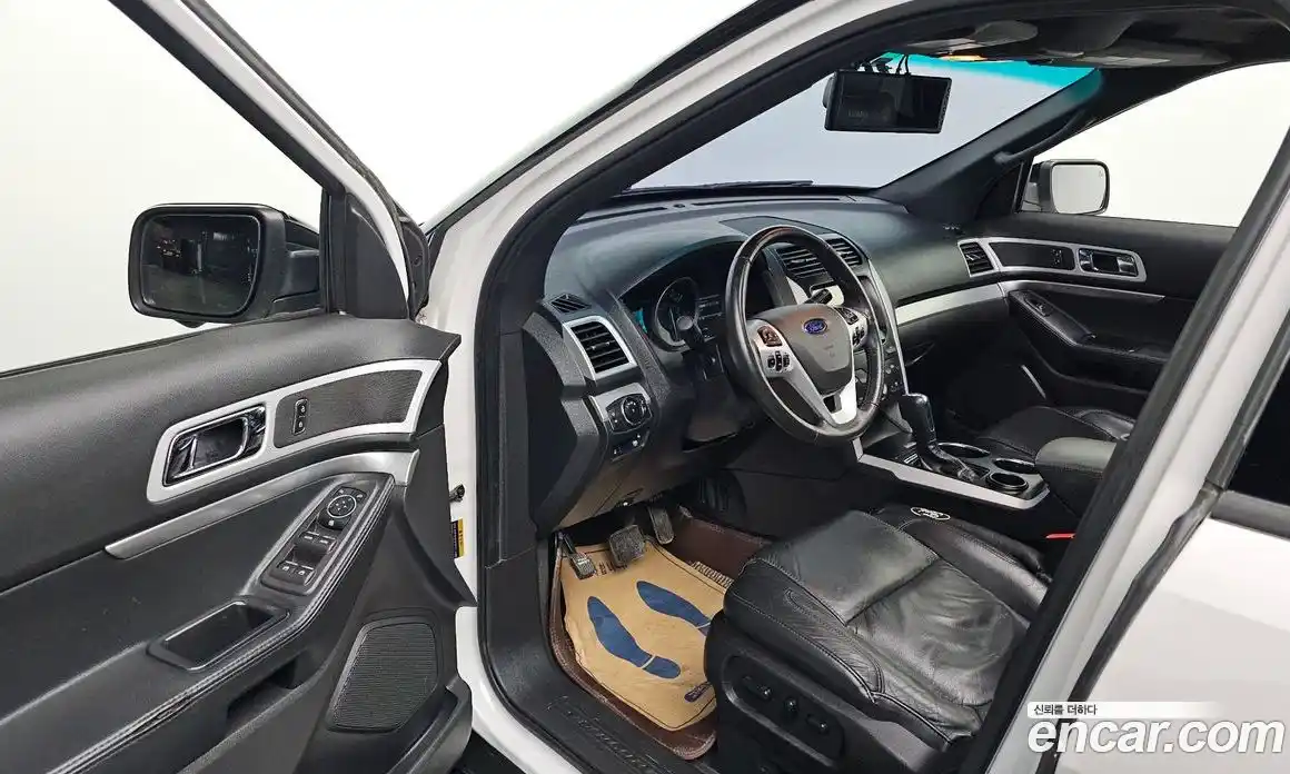 Ford Explorer 2014 2.0 Автомат в Москве № 281298, фото 15