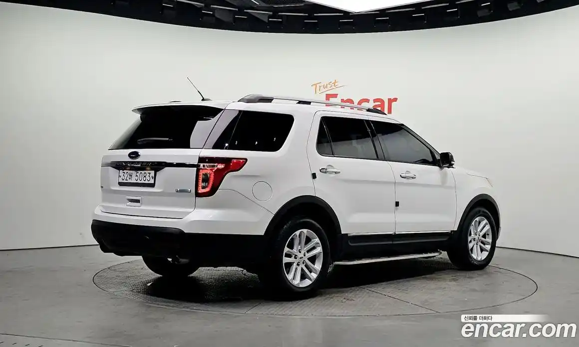 Ford Explorer 2014 2.0 Автомат в Москве № 281298, фото 18