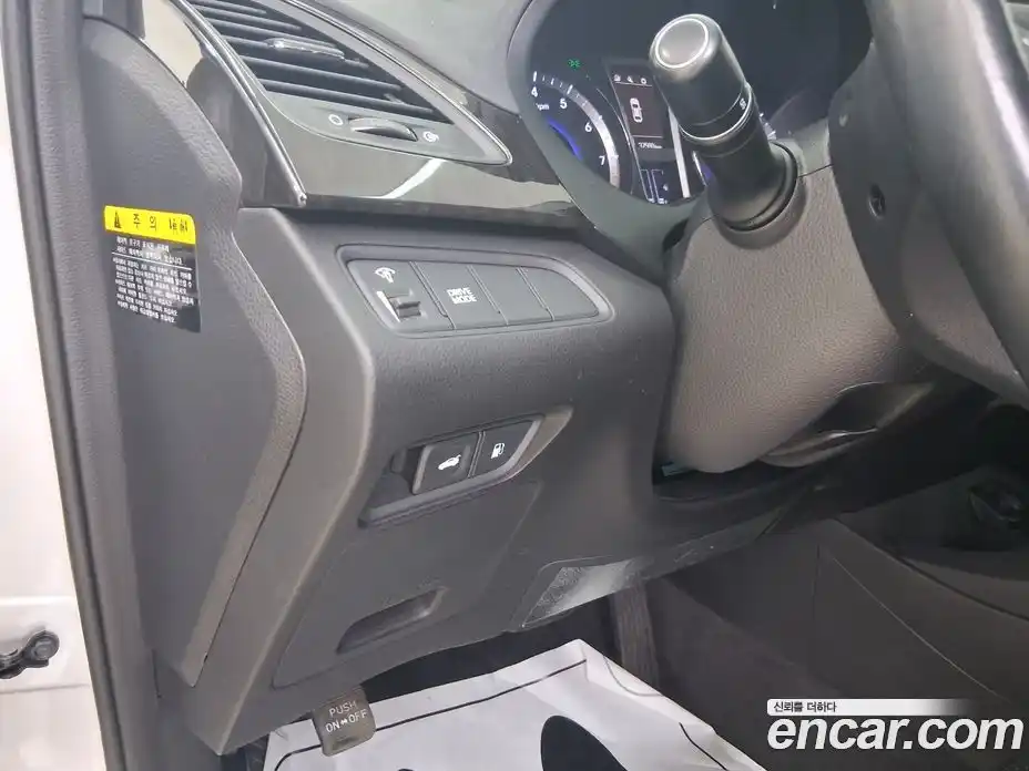Hyundai Grandeur 2015 2.4 Автомат в Москве № 283131, фото 13