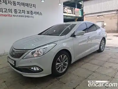 Hyundai Grandeur 2015 2.4 Автомат в Москве № 283131, миниатюра 2