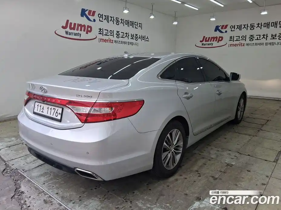 Hyundai Grandeur 2015 2.4 Автомат в Москве № 283131, фото 4