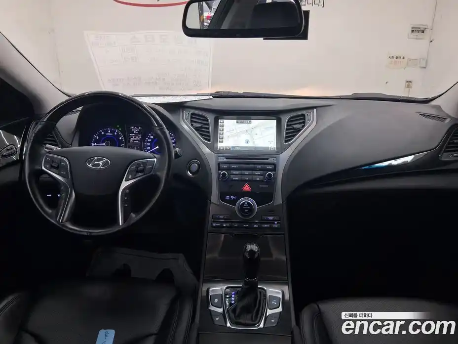 Hyundai Grandeur 2015 2.4 Автомат в Москве № 283131, фото 8