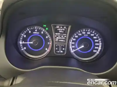 Hyundai Grandeur 2015 2.4 Автомат в Москве № 283131, миниатюра 10