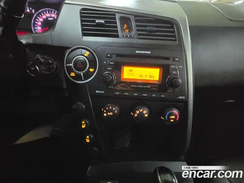 SsangYong Korando 2014 2.0 Автомат в Москве № 28503, фото 14