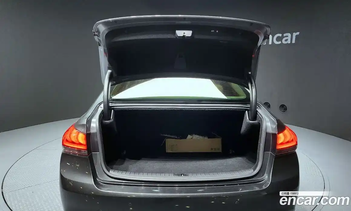 Genesis G80 2019 3.3 Автомат в Москве № 289379, фото 9