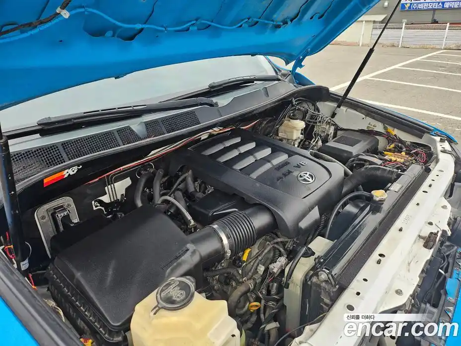 Toyota Tundra 2012 4.6 Автомат в Москве № 302650, фото 6