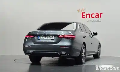 Mercedes-Benz E-Class, 2022