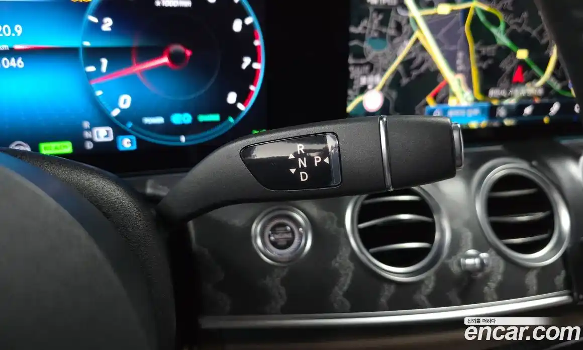 Mercedes-Benz E-Class 2022 2.0 Автомат в Москве № 308033, фото 15