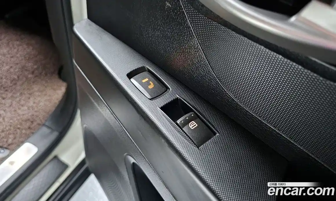 SsangYong Korando 2012 2.0 Механическая в Москве № 31182, фото 19