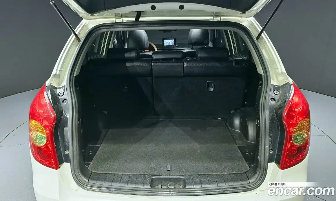 SsangYong Korando 2012 2.0 Механическая в Москве № 31182, фото 20