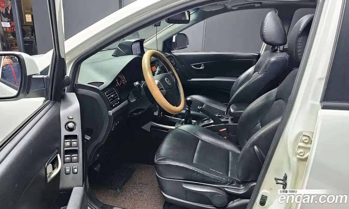 SsangYong Korando 2012 2.0 Механическая в Москве № 31182, фото 10