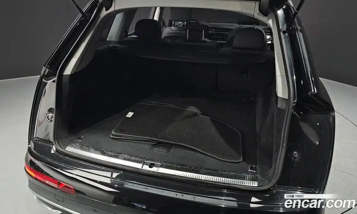 Audi Q7 2022 3.0 Автомат в Москве № 312094, фото 15