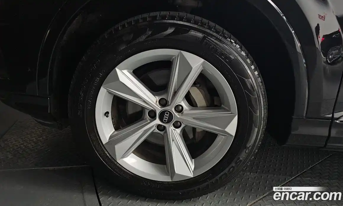 Audi Q7 2022 3.0 Автомат в Москве № 312094, фото 3