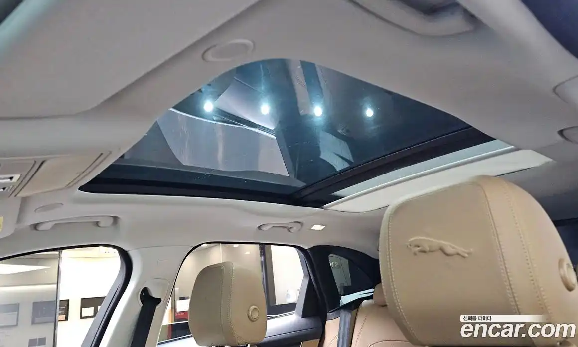 Jaguar F-Pace 2021 2.0 Автомат в Москве № 314090, фото 11