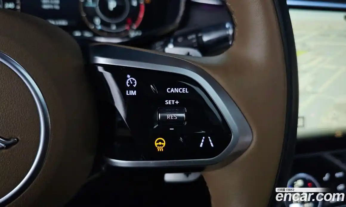 Jaguar F-Pace 2021 2.0 Автомат в Москве № 314090, фото 12