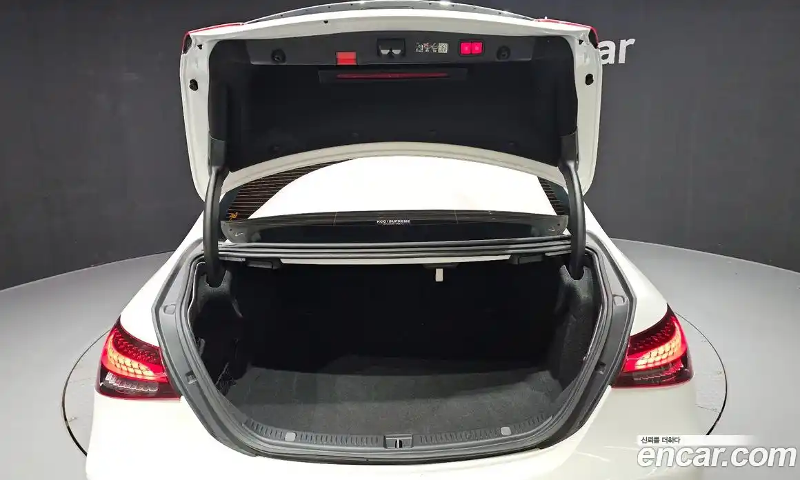 Mercedes-Benz E-Class 2023 1.9 Автомат в Москве № 321815, фото 20