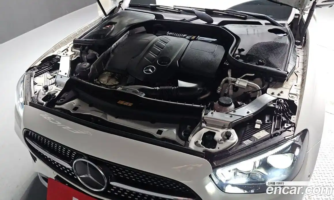 Mercedes-Benz E-Class 2023 1.9 Автомат в Москве № 321815, фото 6