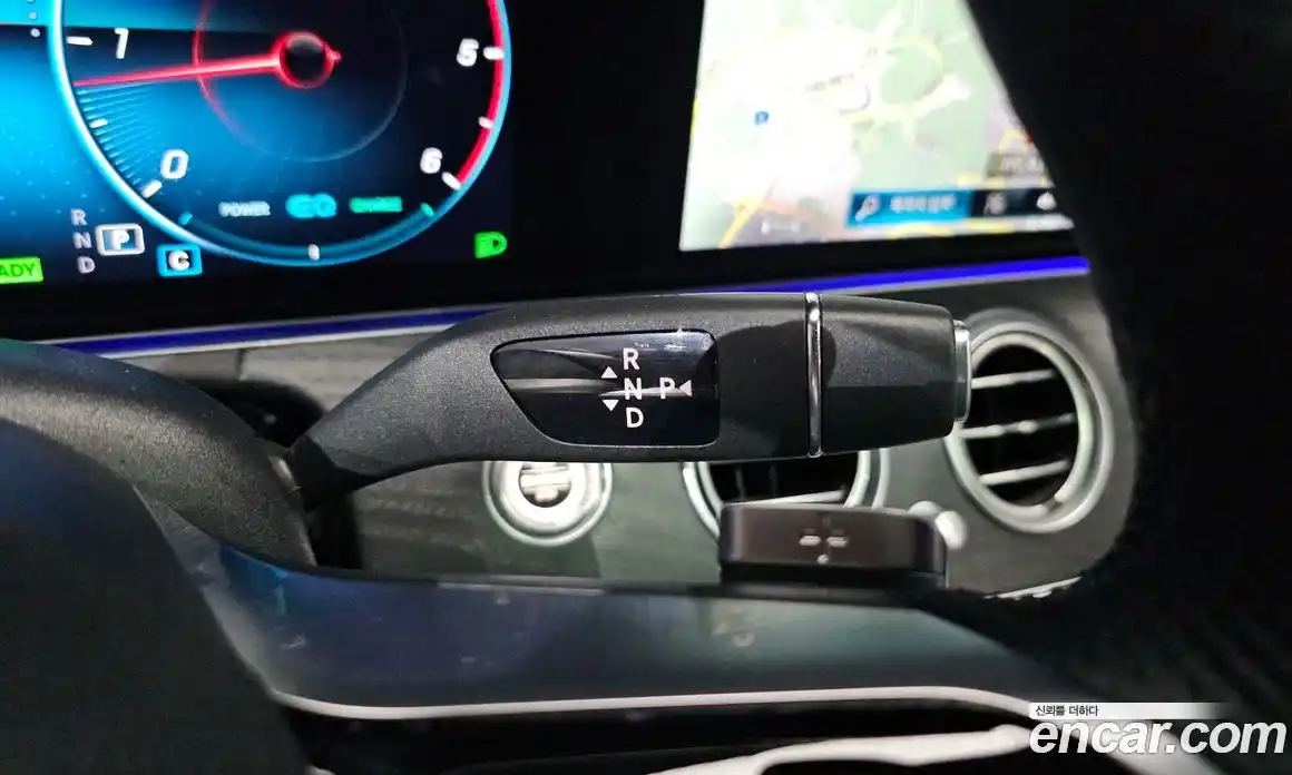 Mercedes-Benz E-Class 2023 1.9 Автомат в Москве № 321815, фото 9