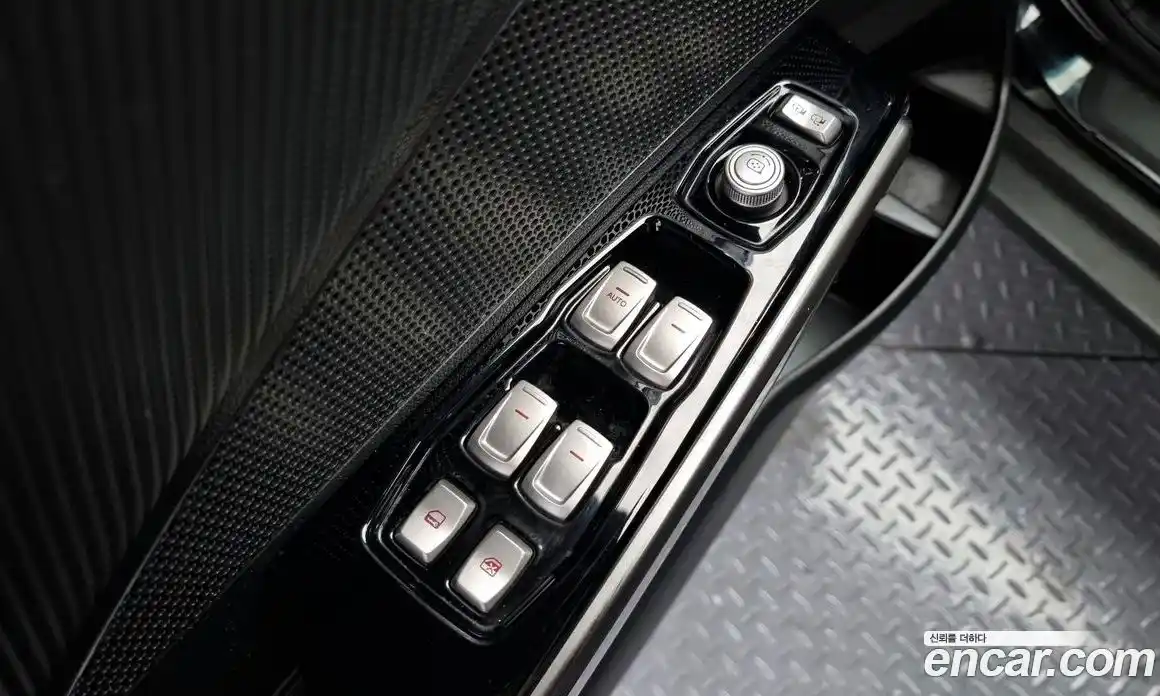 SsangYong TIBOLI 2018 1.6 Автомат в Москве № 32207, фото 15