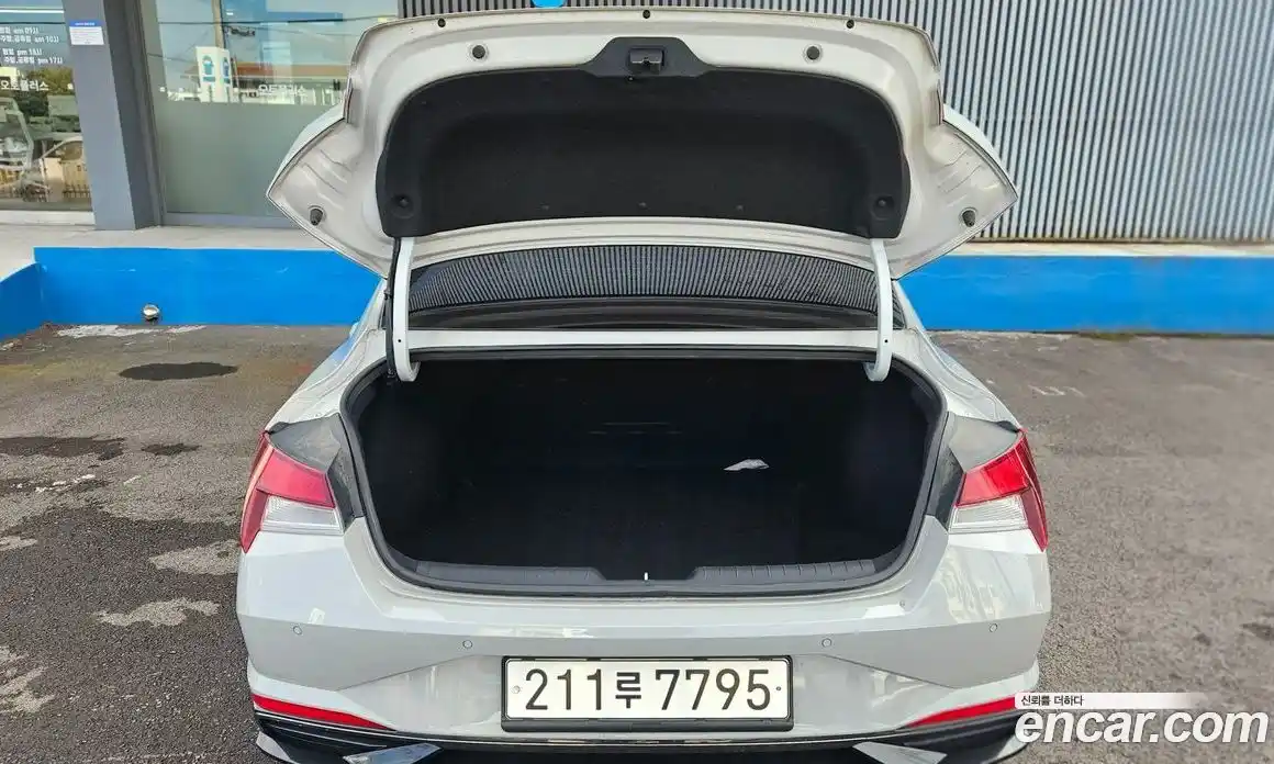 Hyundai Avante 2022 1.6 Автомат в Москве № 3344, фото 19