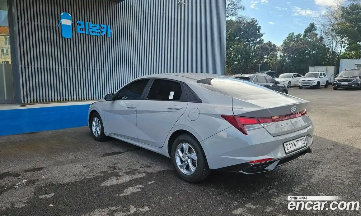 Hyundai Avante 2022 1.6 Автомат в Москве № 3344, фото 6