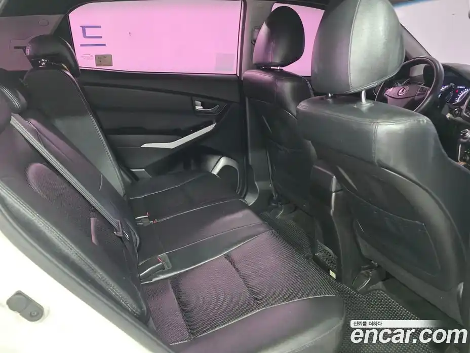 SsangYong Korando 2015 2.0 Автомат в Москве № 33498, фото 15