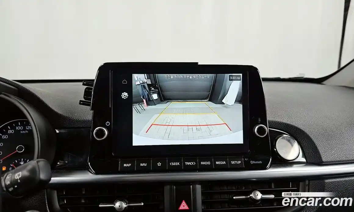 Kia Morning 2023 1.0 Автомат в Москве № 337558, фото 14