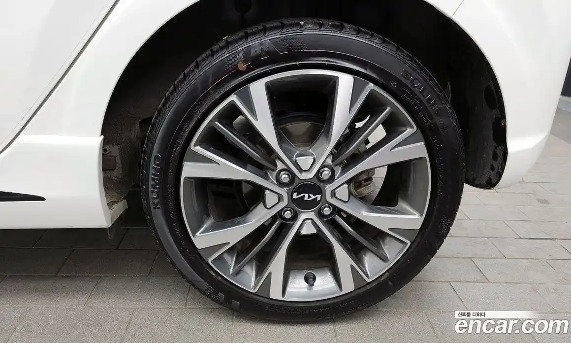 Kia Morning 2023 1.0 Автомат в Москве № 337558, фото 3