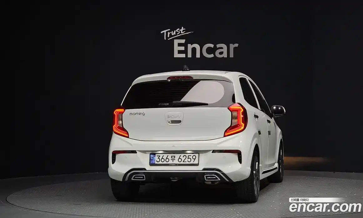 Kia Morning 2023 1.0 Автомат в Москве № 337558, фото 5