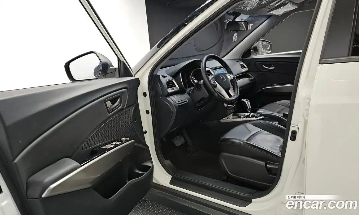 SsangYong TIBOLI 2015 1.6 Автомат в Москве № 35170, фото 17