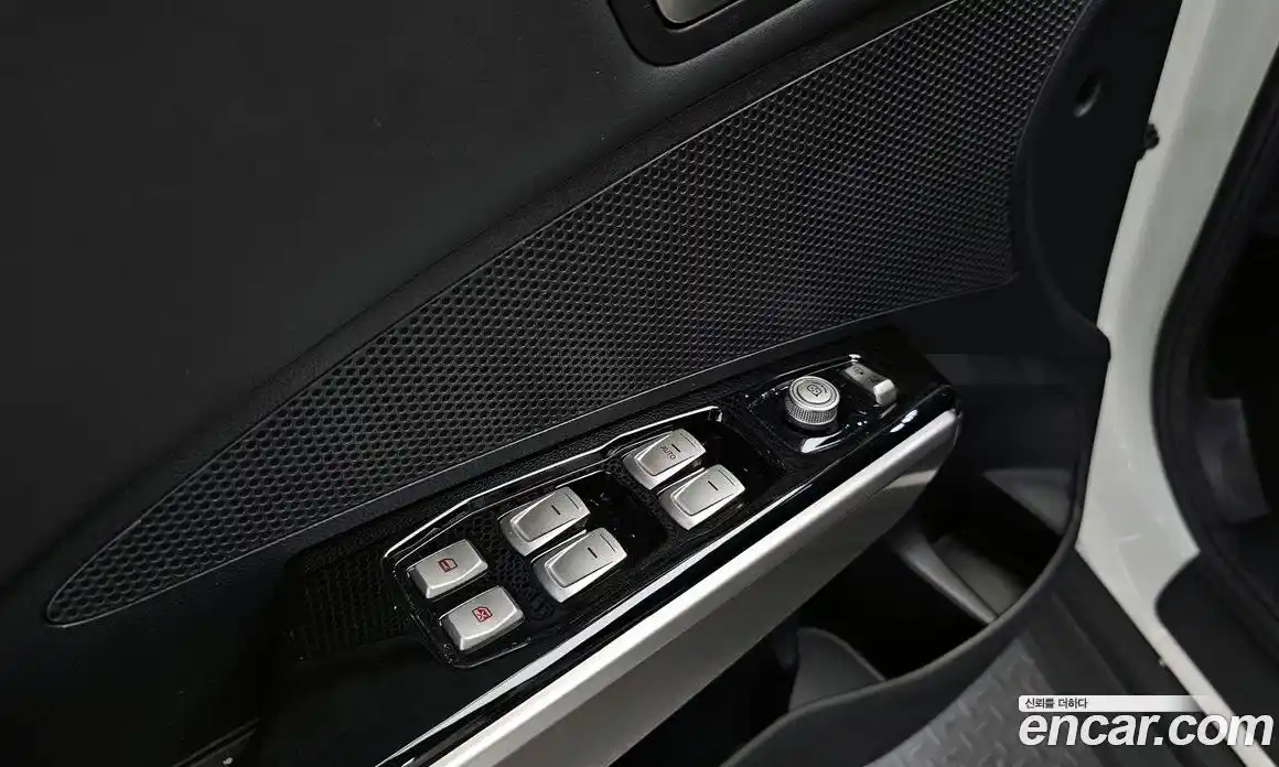 SsangYong TIBOLI 2015 1.6 Автомат в Москве № 35170, фото 19