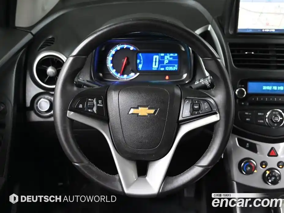 Chevrolet Trax 2016 1.4 Автомат в Москве № 355087, фото 13