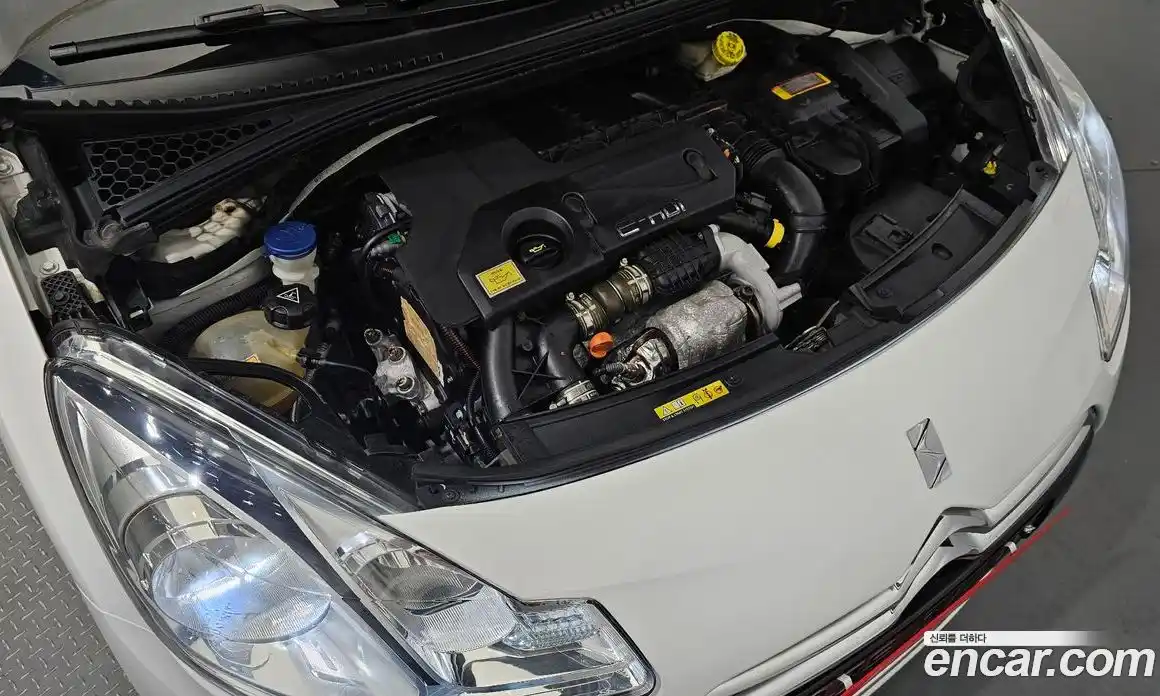 Citroen DS3 2013 1.6 Автомат в Москве № 367072, фото 6