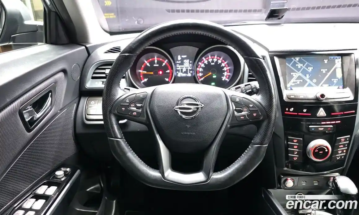 SsangYong TIBOLI 2018 1.6 Автомат в Москве № 369311, фото 13