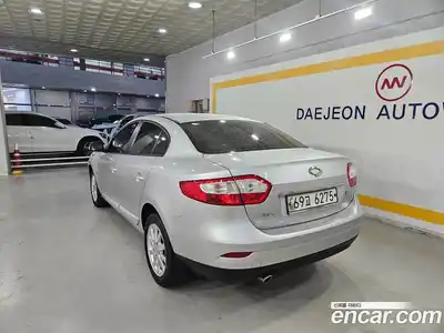 Renault SM3 2010 1.6 Автомат в Москве № 383780, миниатюра 3