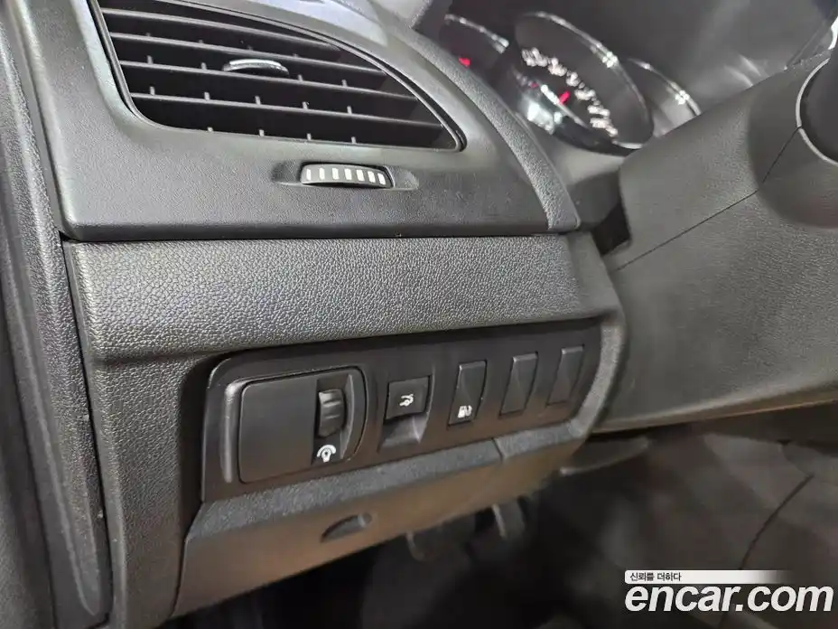 Renault SM3 2010 1.6 Автомат в Москве № 383780, фото 10